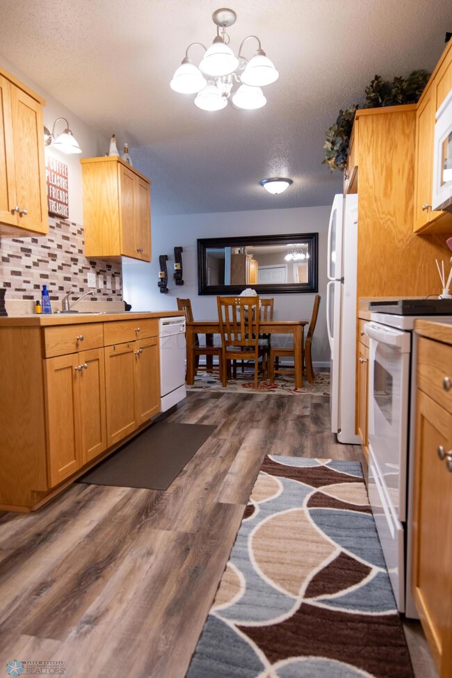 1115 Westport Beach Way unit C, West Fargo, ND 58078 - photo 5