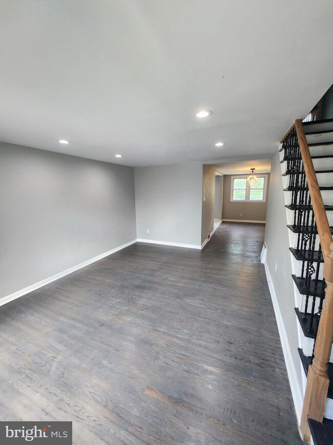 629 Tribet Place, Darby, PA 19023 - photo 7