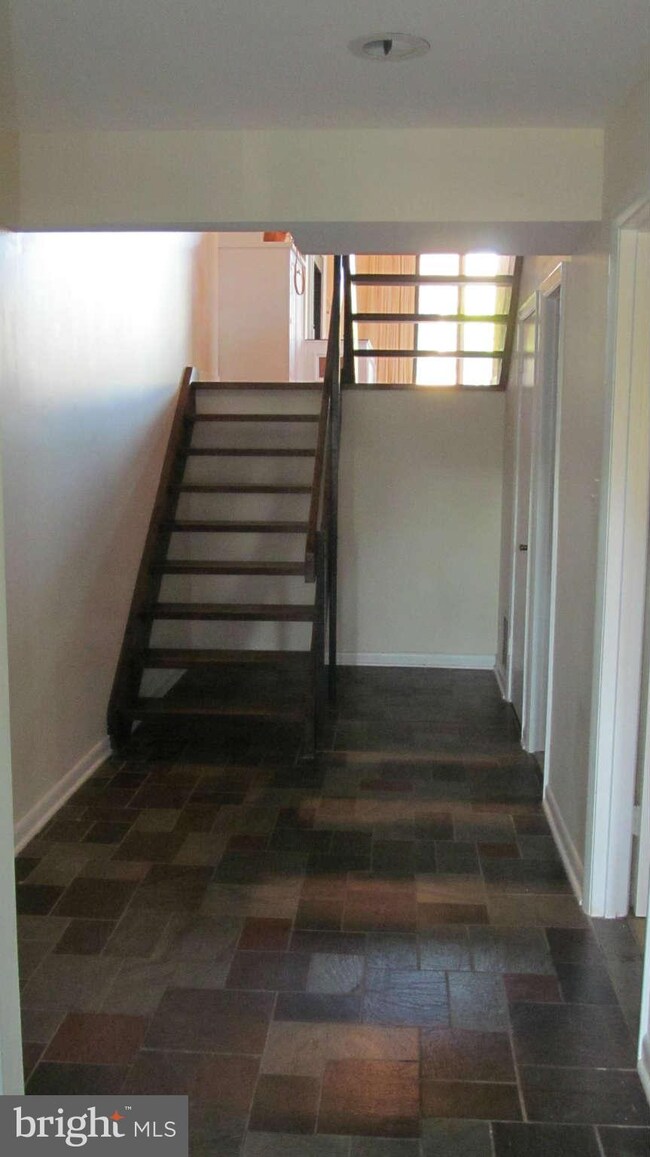 4 Horn Point Ct, Annapolis, MD 21403 - photo 5