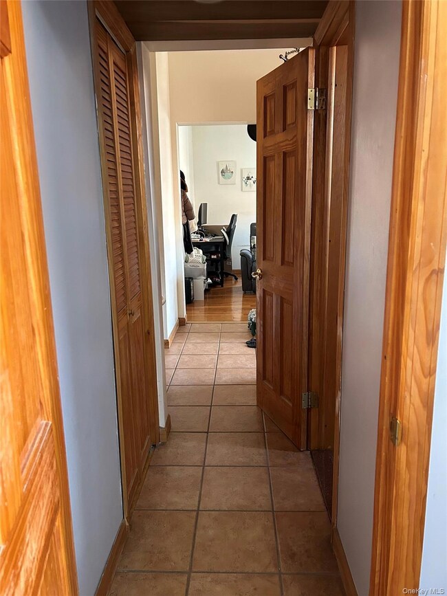 31-05 33rd St unit 3L, Astoria, NY 11106 - photo 6