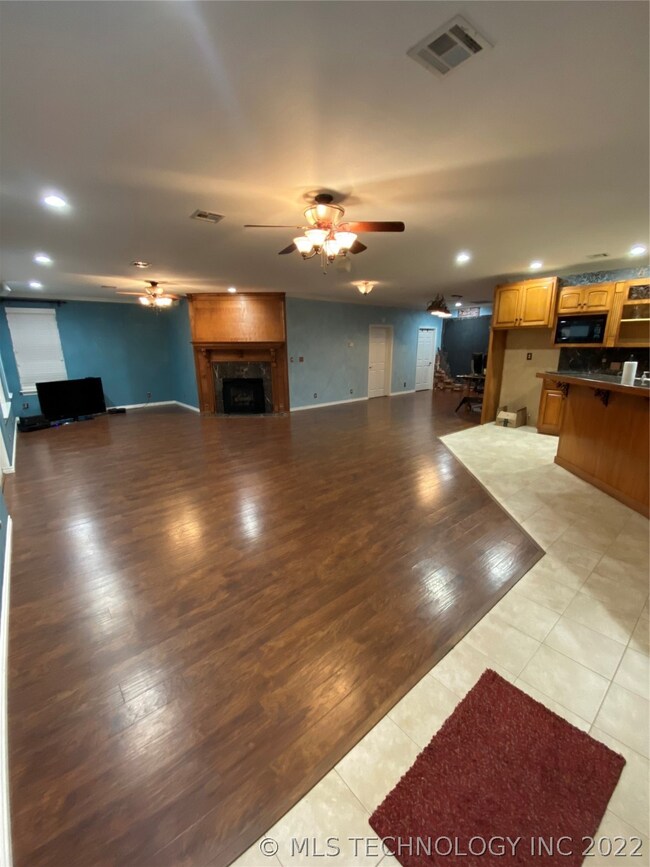 7249 W 820 Rd, Fort Gibson, OK 74434 - photo 4