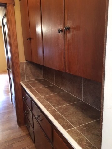 417 W Ridgeland Ave, Waukegan, IL 60085 - photo 4