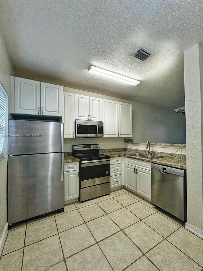 3670 NW 91st Ln unit 3670, Sunrise, FL 33351 - photo 7