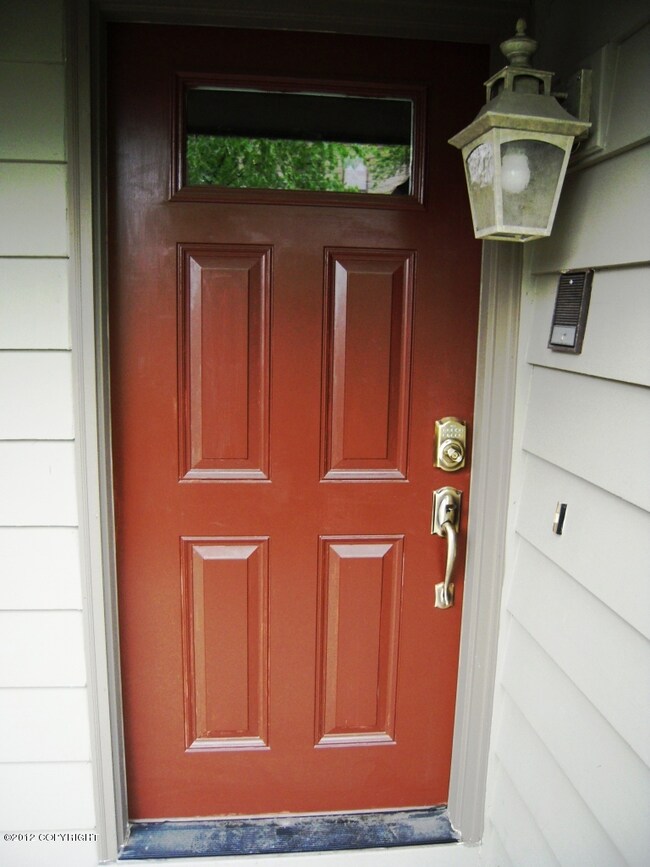 Covered, Stairfree Entry with coded lock