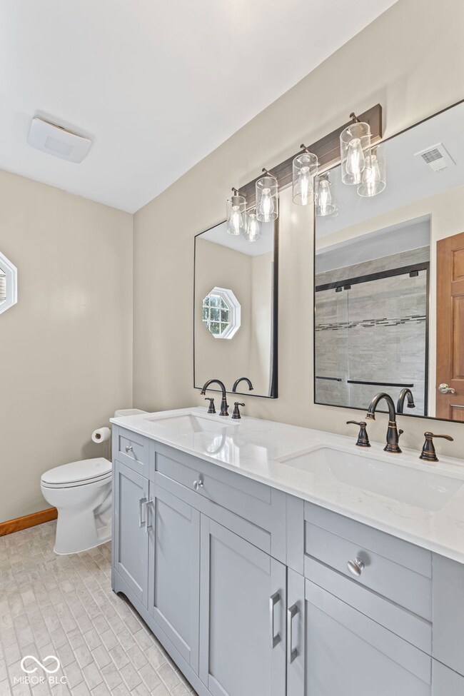 13088 Britton Ridge, Fishers, IN 46038 - photo 6