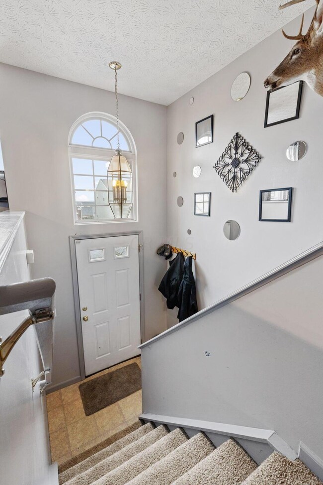 Front Entry - 2574 Ridgeway Avenue, Lancaster, OH 43130