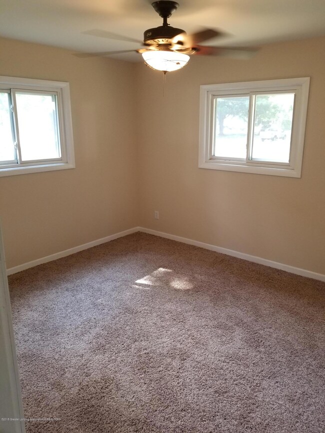 310 Valley Ct, Mason, MI 48854 - photo 6