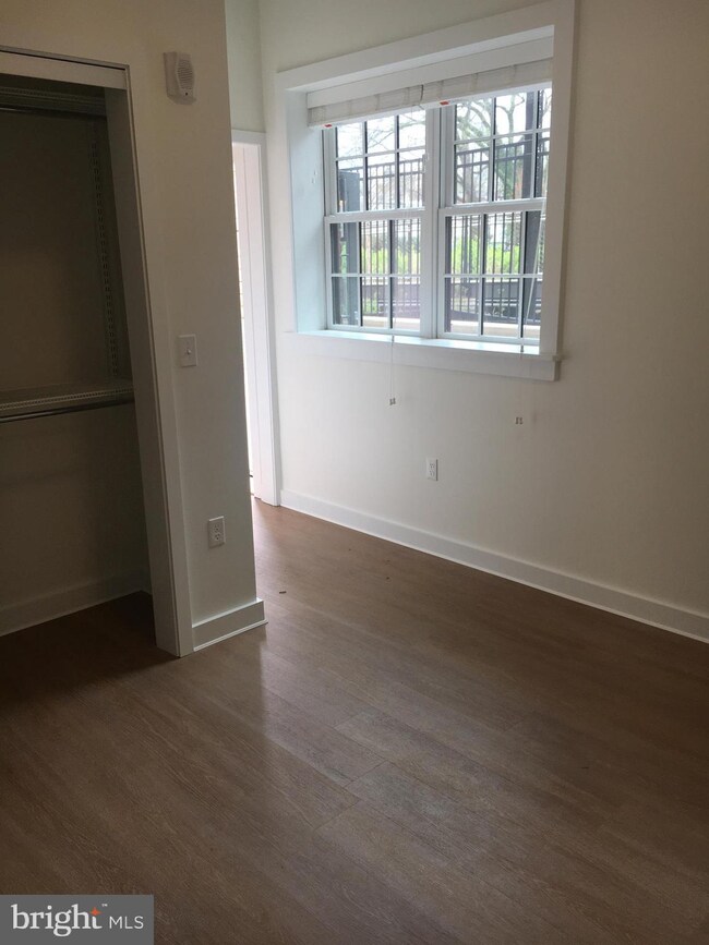 1813 35th St NW unit 104, Washington, DC 20007 - photo 7