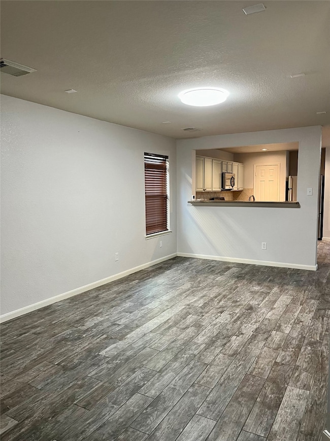 2655 Skyview Shadows Ct, Houston, TX 77047 - photo 2