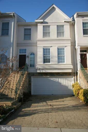 12804 Dogwood Hills Ln, Fairfax, VA 22033 - photo 2