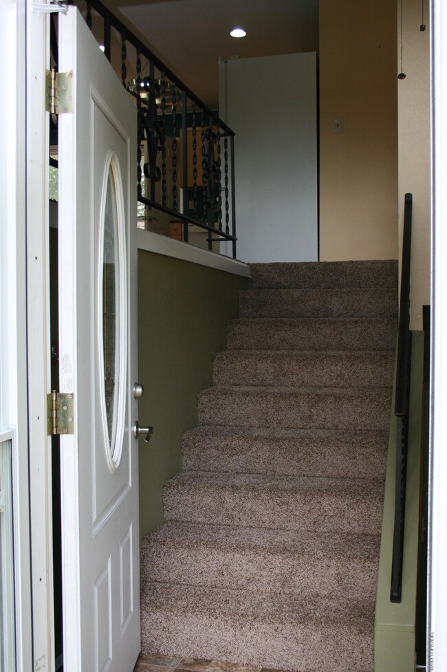 Front Entry Way