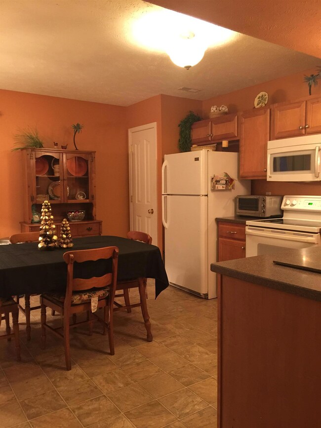 Eat in Kitchen view