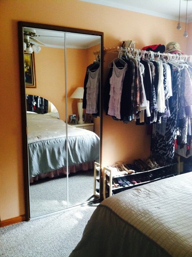 1380 N Elmwood Dr unit 2, Aurora, IL 60506 - photo 7