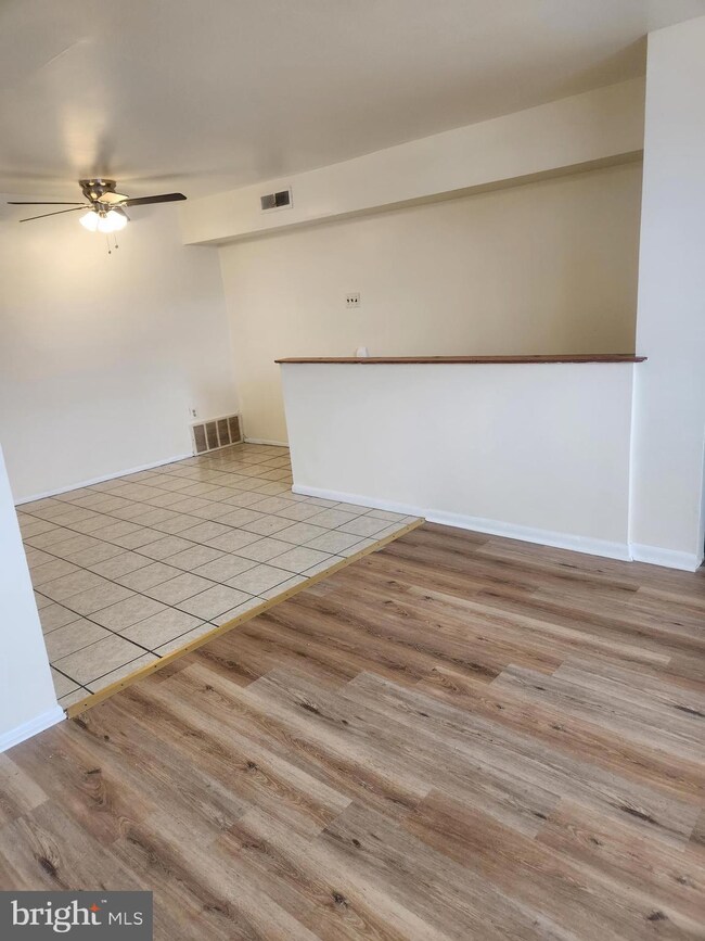 4320 E Howell St unit 1, Philadelphia, PA 19135 - photo 4