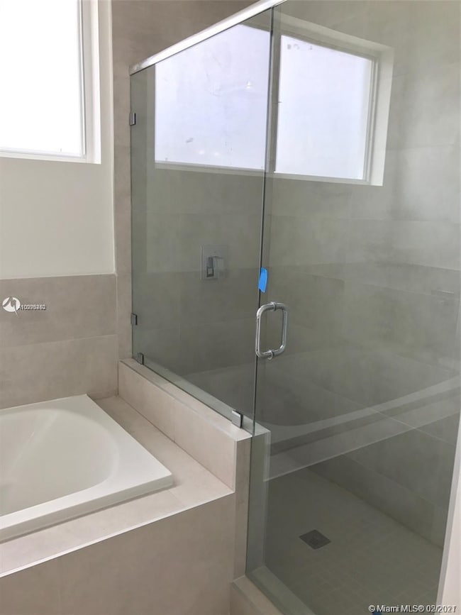 10260 NW 72nd St unit 10260, Doral, FL 33178 - photo 5