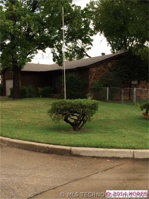 Corner lot