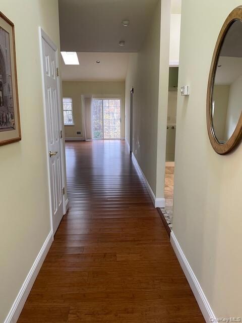 6 Oyster Cove Ln, Blue Point, NY 11715 - photo 4