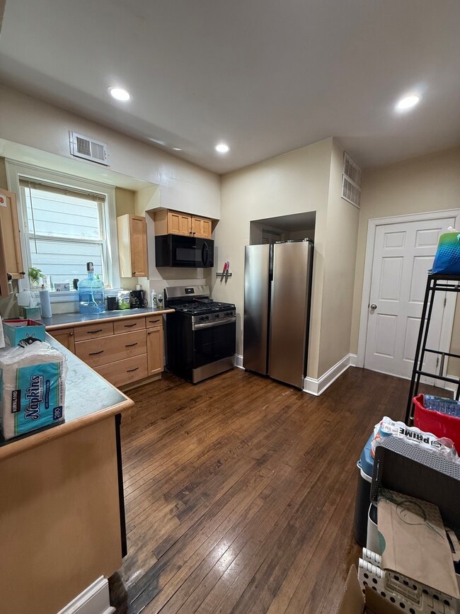 3252 W Crystal St unit 2, Chicago, IL 60651 - photo 7