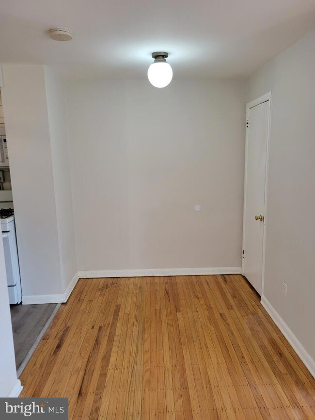 321 Chapel Ave unit B, Claymont, DE 19703 - photo 6