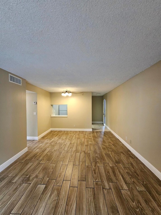 Presidential Golfview unit 3070, West Palm Beach, FL 33401 - photo 3