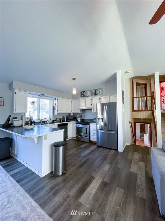 27309 Country Place NW, Stanwood, WA 98292 - photo 2