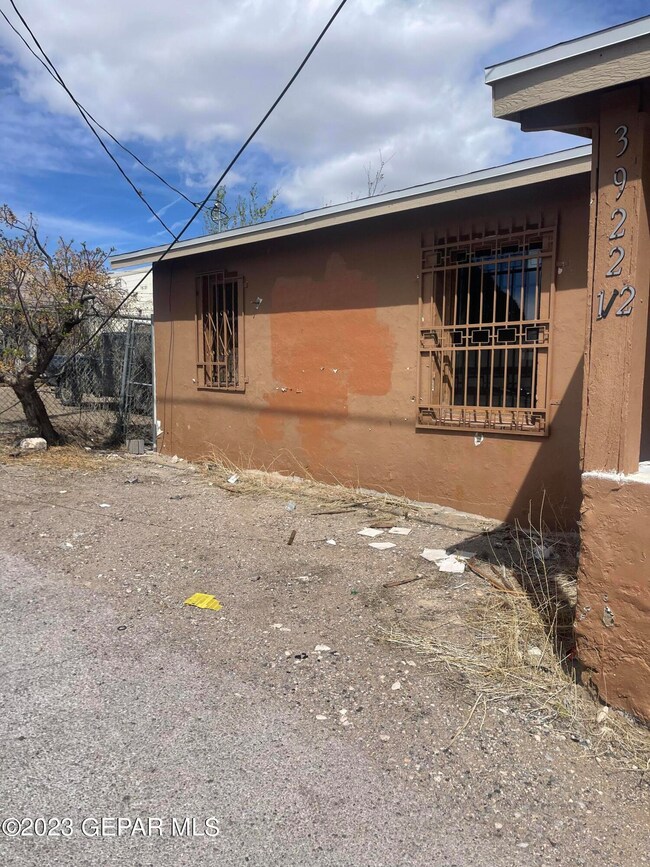 3922 1/2 Mountain Ave, El Paso, TX 79930 - photo 7
