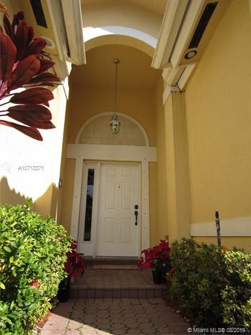 4647 NW 111th Ct, Doral, FL 33178 - photo 4