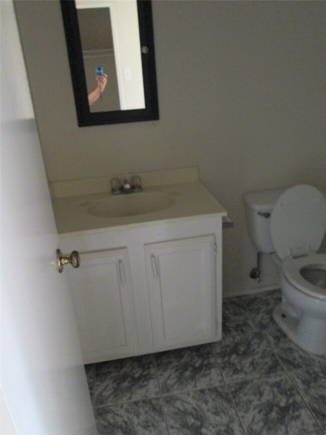 6818 Glenstein Dr, Houston, TX 77084 - photo 2