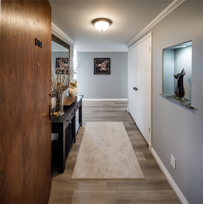There is nothing more welcoming than a chic entry