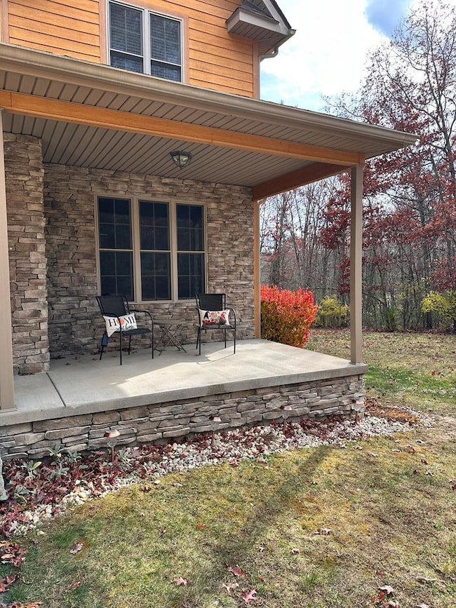 220 S Ridgeview Dr, Cool Ridge, WV 25825 - photo 4