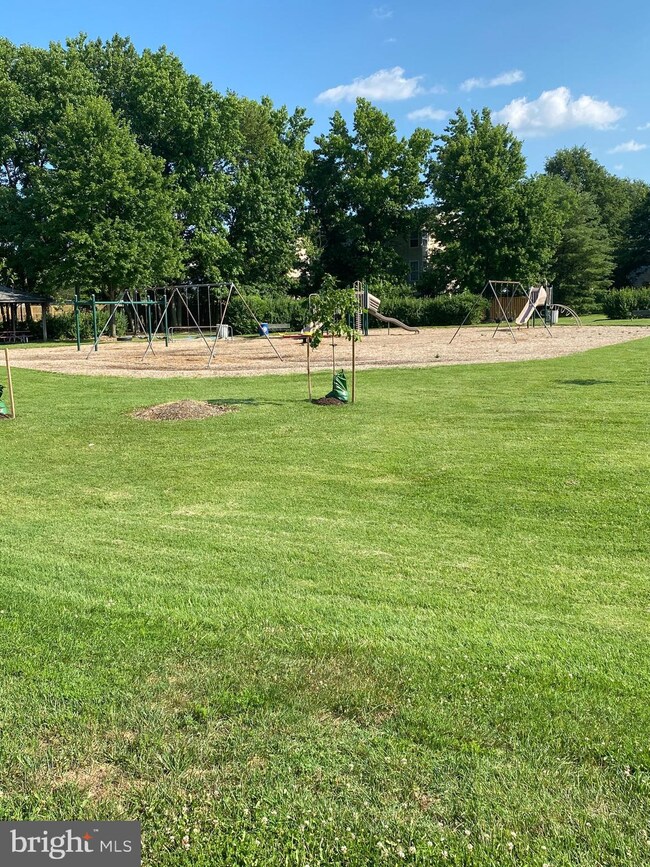 16121 Edenwood Dr, Bowie, MD 20716 - photo 7