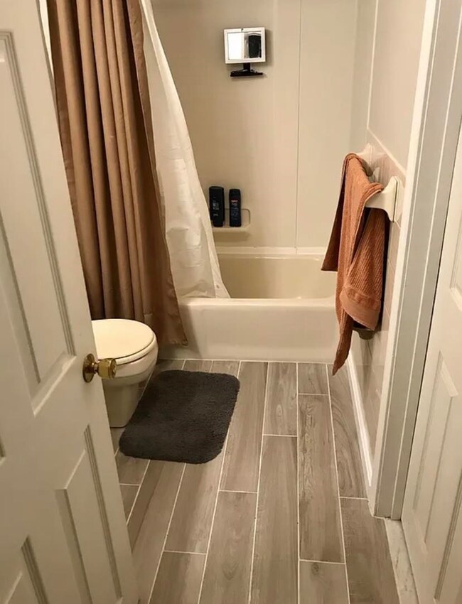 5 Burberry Ct, MerriMacK, NH 03054 - photo 5