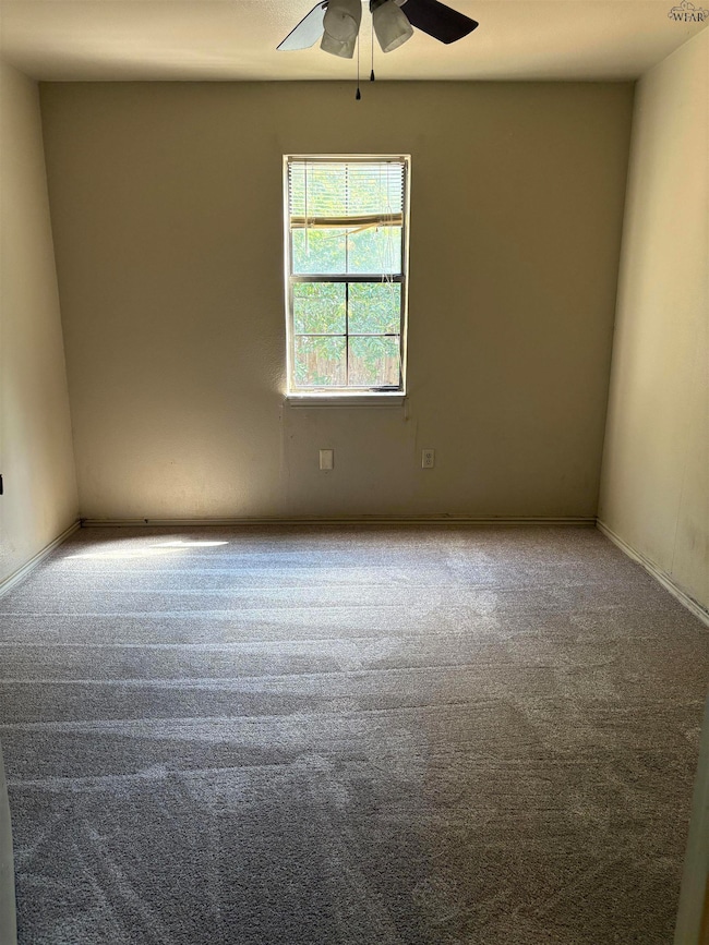 1529 23rd St unit B, Wichita Falls, TX 76301 - photo 3