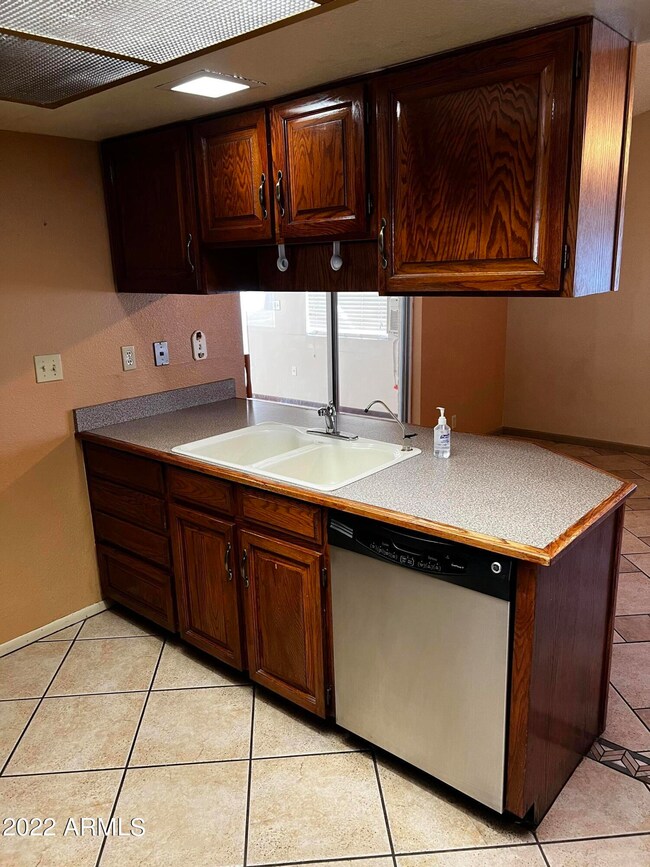 1654 S Davis, Mesa, AZ 85210 - photo 3