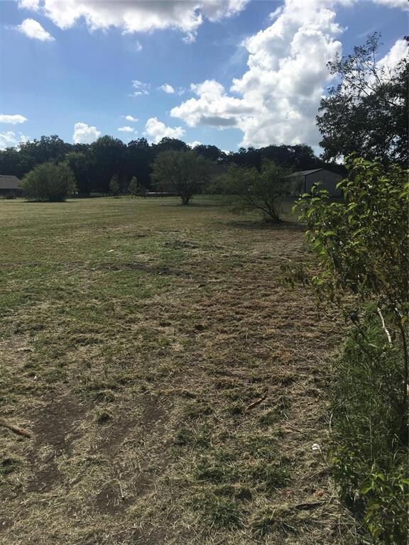 200 Wrigley Dr, Springtown, TX 76082 - photo 2