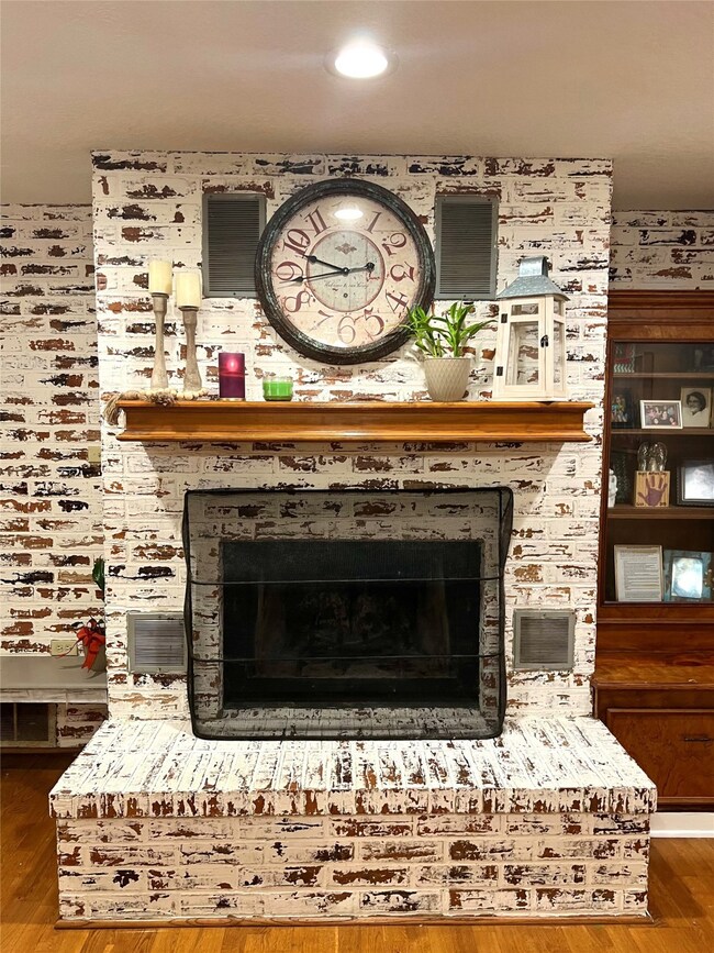 2816 El Camino St, Bay City, TX 77414 - photo 6