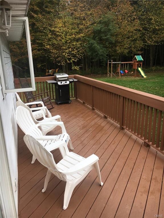 beautiful view of woods and yard Private
