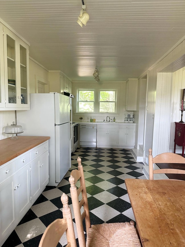 10406 N 300 E, La Porte, IN 46350 - photo 5