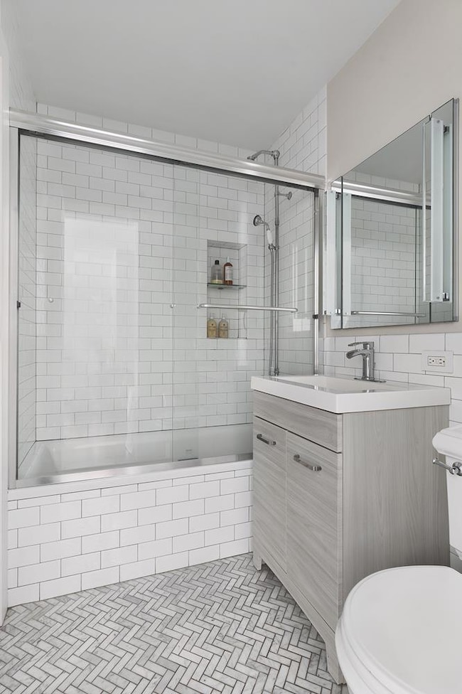 The Crystal House unit 804, New York, NY 10010 - photo 6