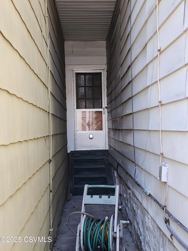49 N Marshall St, Shamokin, PA 17872 - photo 5