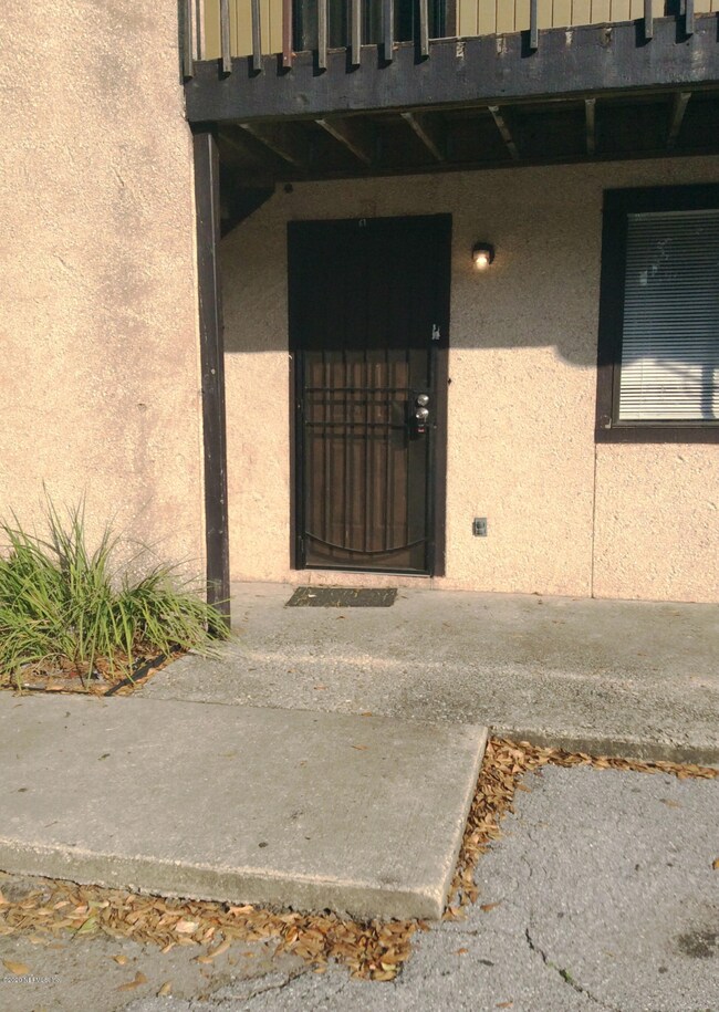5227 Westchase Ct unit 1, Jacksonville, FL 32210 - photo 2