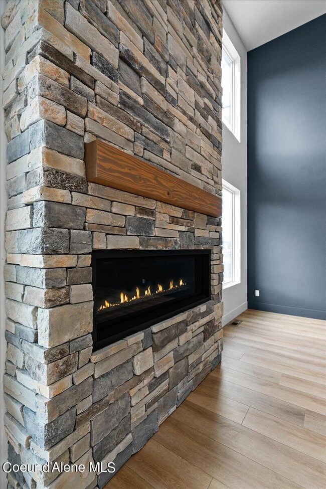 17-Fireplace