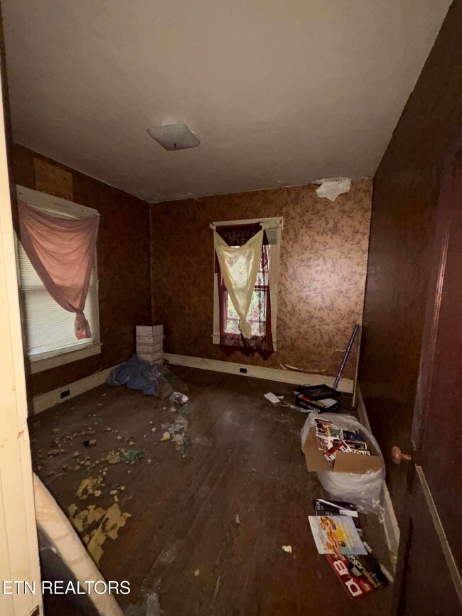 597BA5AA-9B0A-4072-A792-9C0282460A92