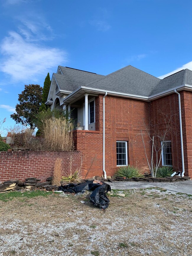 5690 W Laurel Rd, London, KY 40741 - photo 6