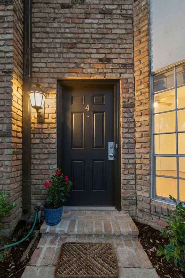 Lovely front entrance with freshly sealed brick fr