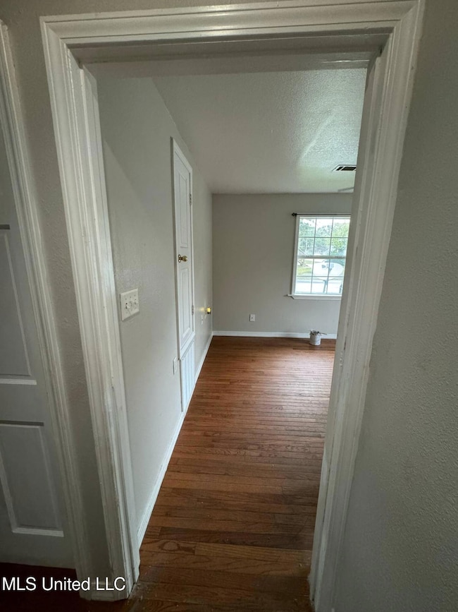 1607 Resca de La Palma St, Pascagoula, MS 39567 - photo 4