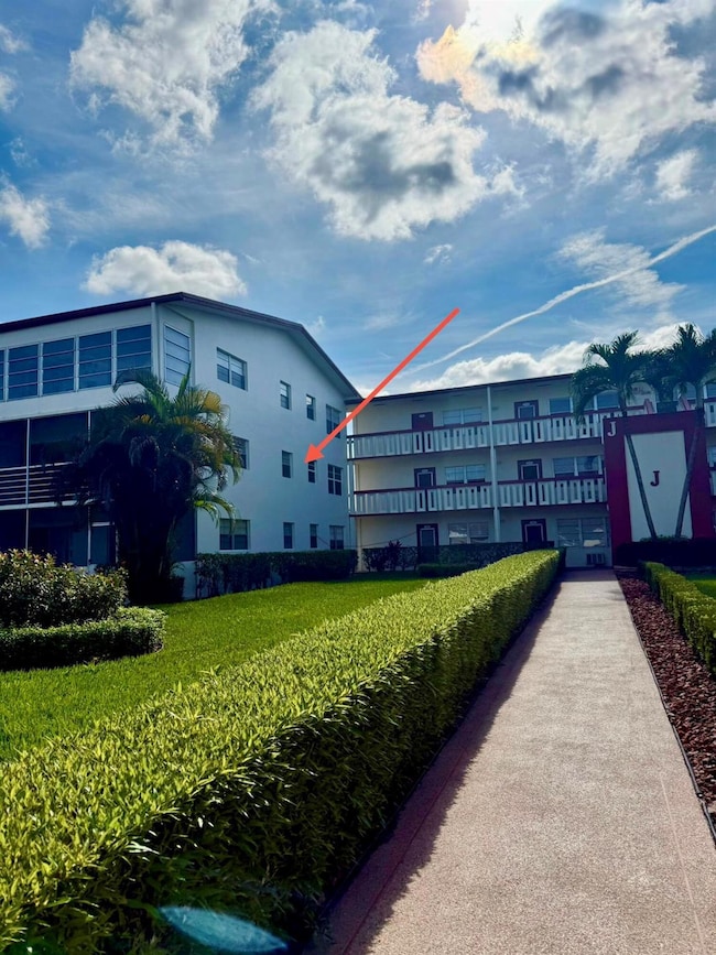 402 Brighton J unit J, Boca Raton, FL 33434 - photo 4