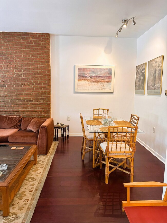 496 Pavonia Ave unit 2A, Jersey City, NJ 07306 - photo 4