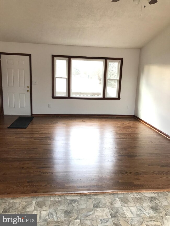 6610 Belfrys Ct W, Bealeton, VA 22712 - photo 3