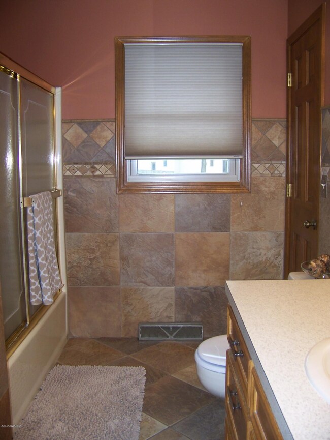 6518 Kingtree Dr SW, Byron Center, MI 49315 - photo 6